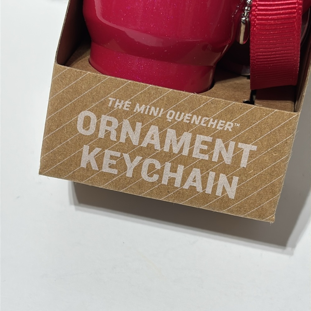 Stanley LIMITED EDITION 2024 Mini Quencher Keychain Ornament - Picture 10 of 16